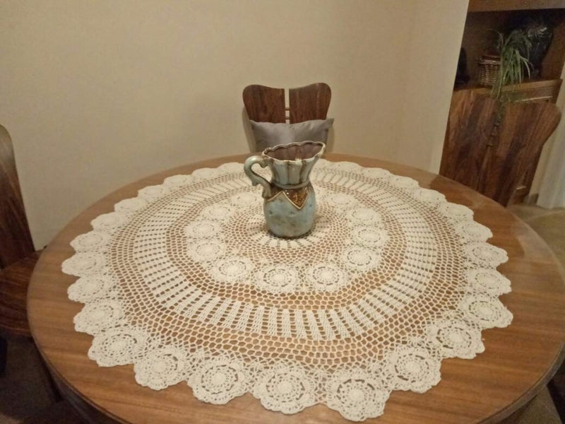Damanni White Cotton Handmade Crochet Lace Tablecloth Doilies Table Overlay,Round,35 Inch - Image 5